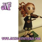 La tierna industria de la fofucha Muñeca Fofucha personalizada violinista